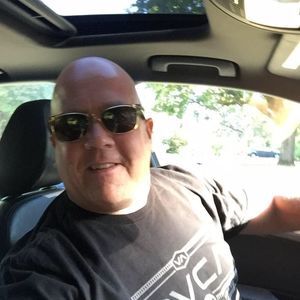 Meet your Posher, Eric